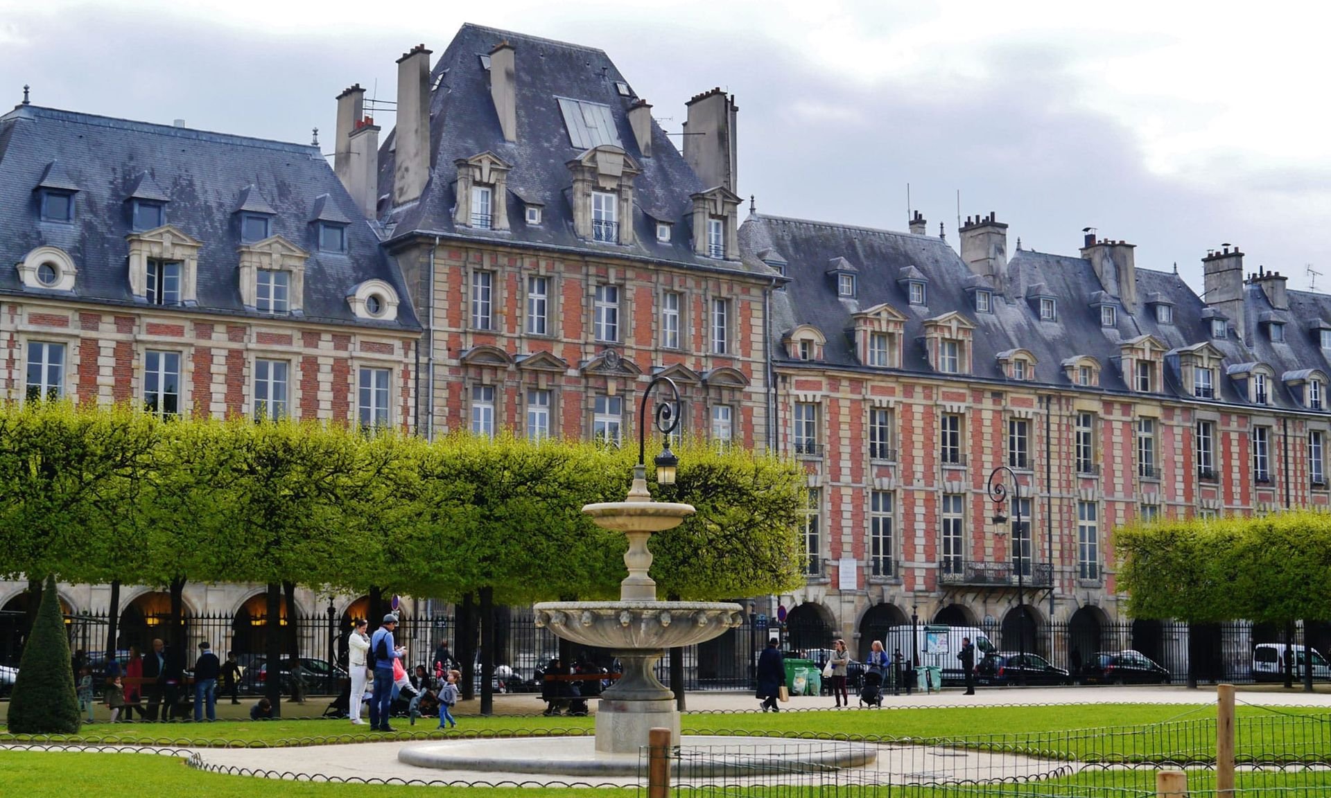 Notre Hôtel près de la Place des Vosges | Hôtel 9Confidentiel Marais Paris